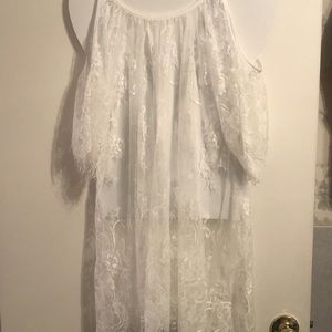 NWOT White lace cold shoulder tunic